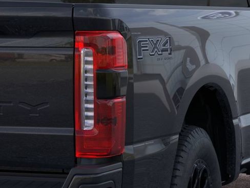 New 2026 Ford F350 XLT w/ XLT Premium Package AWD/4WD image 21