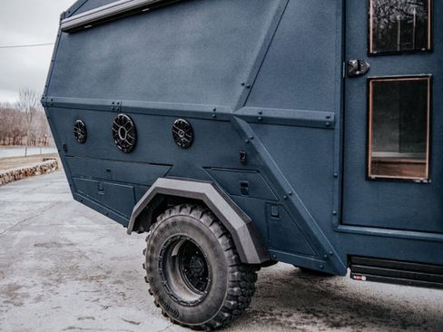 Used 2022 Ford F550 4x4 Crew Cab Super Duty w/ Power Equipment Group image 95