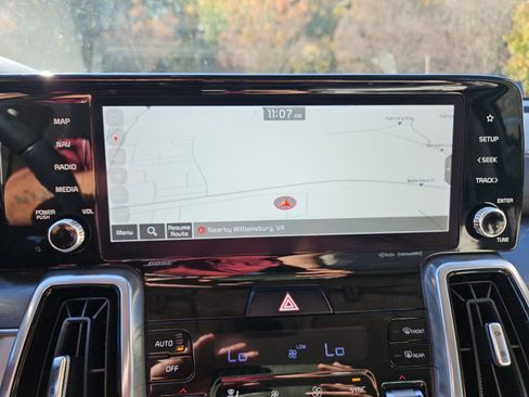 Used 2024 Kia Sorento SX Prestige image 29