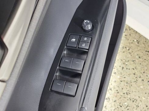 Used 2025 Toyota Camry LE image 22