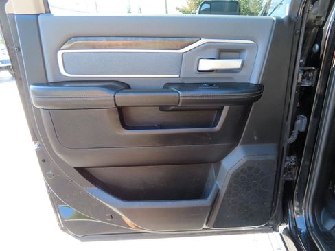 Used 2020 RAM 2500 Big Horn AWD/4WD image 38