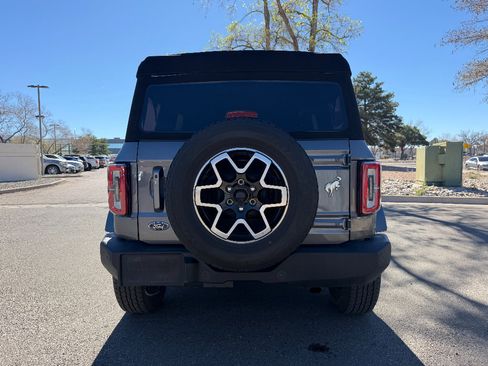 Used 2024 Ford Bronco Outer Banks image 9