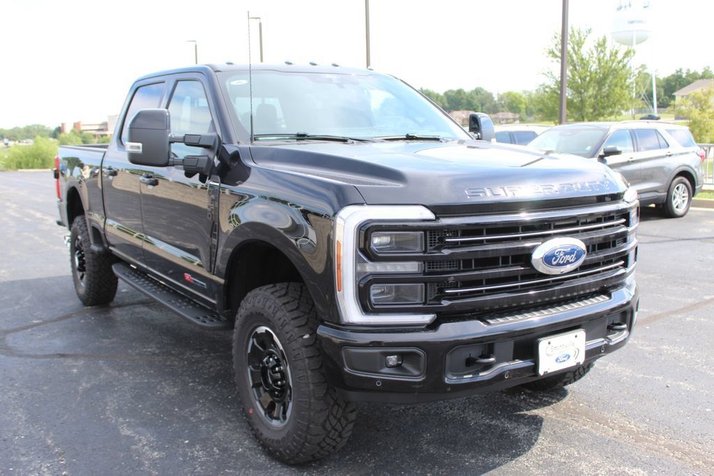 New 2026 Ford F350 Platinum w/ Tremor Off-Road Package AWD/4WD image 7
