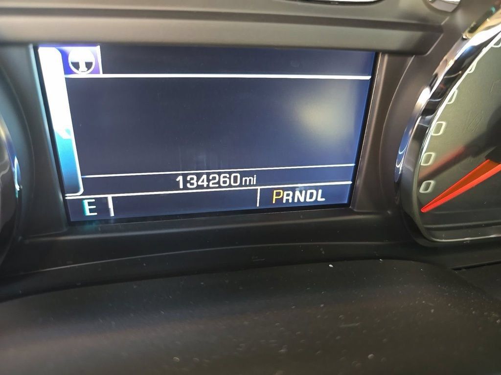 Used 2018 GMC Yukon SLT w/ Premium Edition AWD/4WD image 8