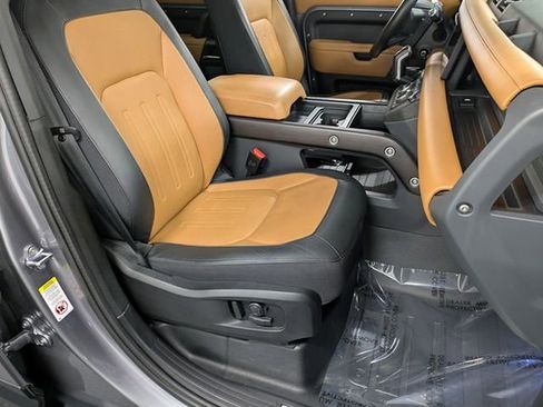 Used 2020 Land Rover Defender 110 X image 28