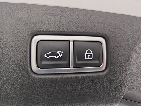 Certified 2023 Kia Sorento SX Prestige image 35