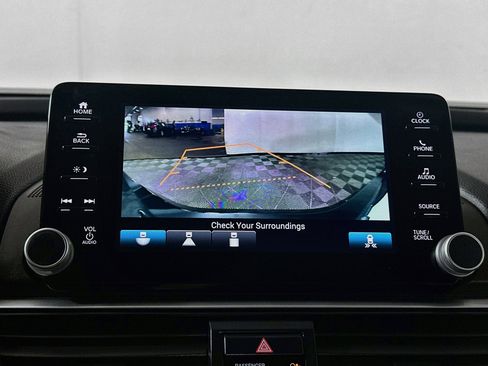 Used 2021 Honda Accord EX image 13