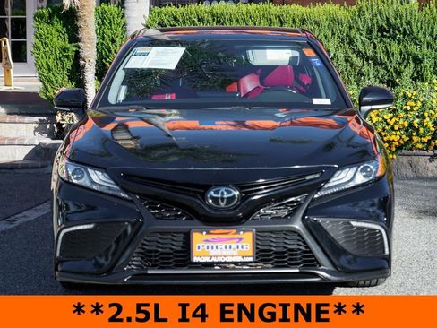 Used 2022 Toyota Camry XSE image 3