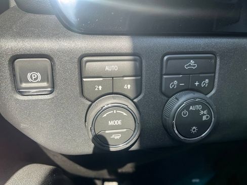 New 2026 Chevrolet Silverado 1500 LT w/ All Star Edition Plus AWD/4WD image 18