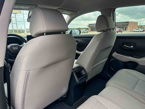 Used 2025 Honda HR-V LX image 17