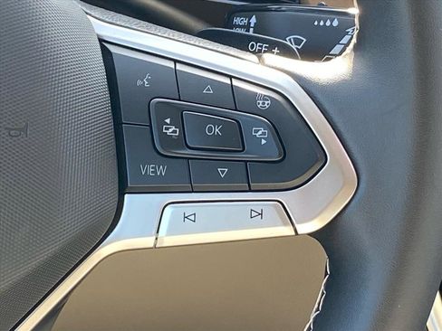 Certified 2024 Volkswagen Atlas SE w/ Panoramic Sunroof Package image 8