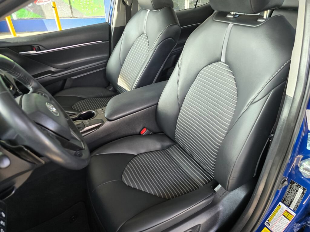 Used 2024 Toyota Camry SE w/ Cold Weather Package FWD image 23