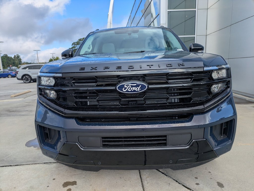 New 2027 Ford Expedition Max Platinum AWD/4WD image 8
