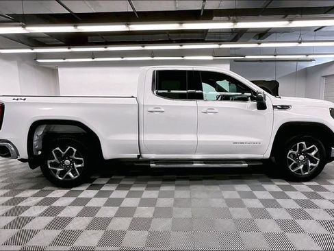 Used 2023 GMC Sierra 1500 SLE AWD/4WD image 14