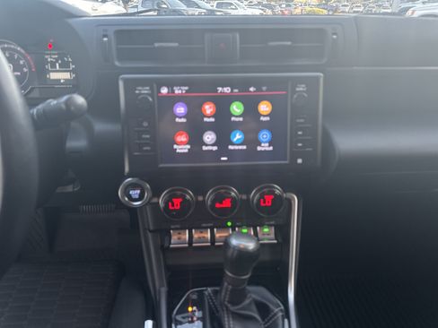 Used 2023 Toyota GR86 w/ ALL Weather Mat Package (TMS) RWD image 21