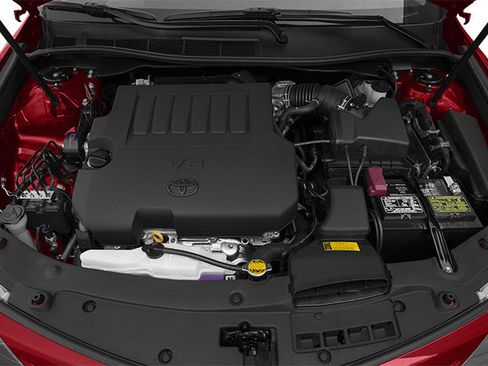 Used 2014 Toyota Camry SE image 16