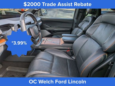 Certified 2025 Lincoln Navigator Black Label AWD/4WD image 24