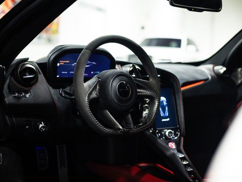 Used 2018 McLaren 720S Performance image 59