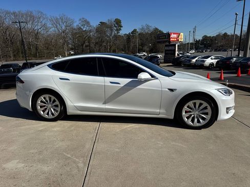 Used 2019 Tesla Model S Performance image 8