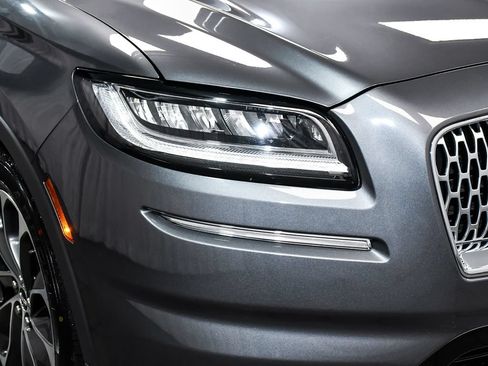 Used 2022 Lincoln Nautilus Reserve w/ Cargo Utility Package AWD/4WD image 65