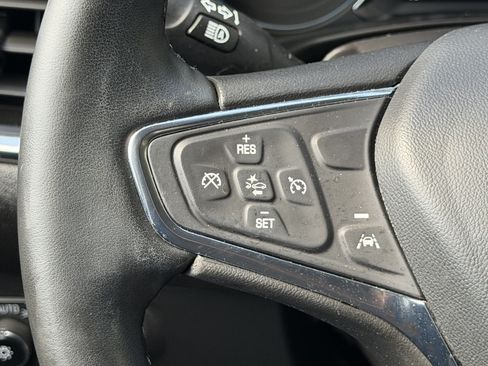 Used 2024 Chevrolet Equinox LT FWD image 30