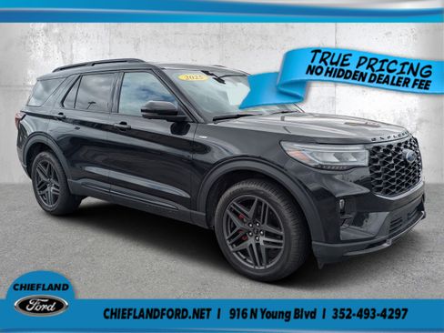 Used 2025 Ford Explorer ST-Line w/ Premium Package AWD/4WD image 1