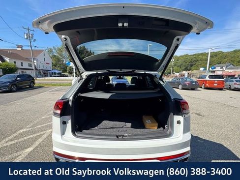 Certified 2022 Volkswagen Atlas Cross Sport SEL Premium R-Line image 19