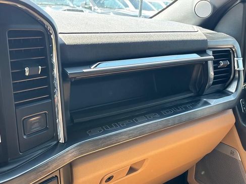 Used 2025 Ford F250 Lariat w/ Lariat Ultimate Package AWD/4WD image 39