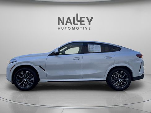 Used 2025 BMW X6 xDrive40i w/ Executive Package image 2
