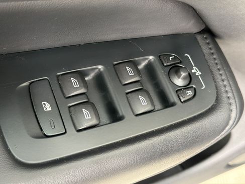 Used 2024 Volvo XC60 B5 Core AWD/4WD image 20