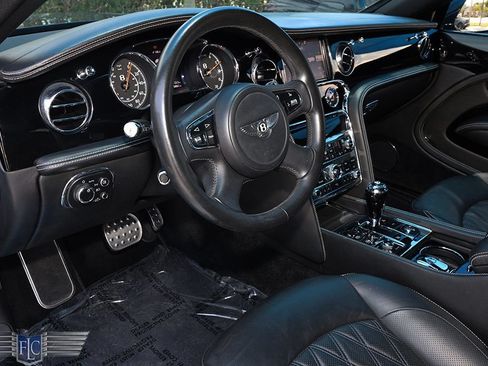 Used 2017 Bentley Mulsanne RWD image 23