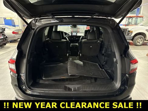 Used 2023 Honda Pilot TrailSport image 10