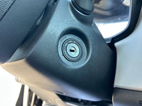 Used 2024 Toyota Corolla LE image 31