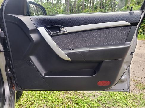 Used 2011 Chevrolet Aveo LT w/ LPO, Bodyside Molding Package FWD image 26