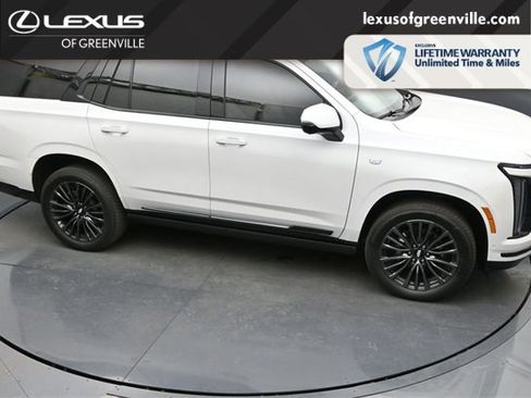 Used 2025 Cadillac Escalade Sport Platinum image 43