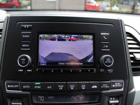 Used 2021 Honda Odyssey LX image 10