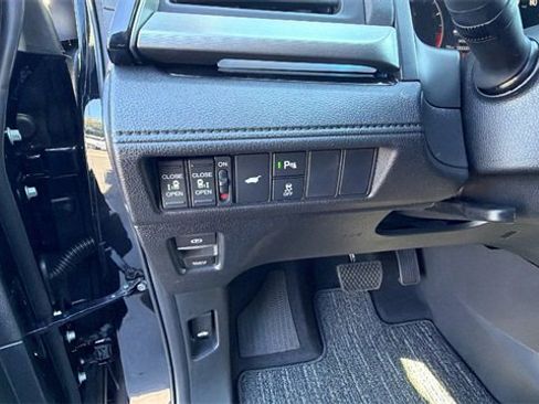 New 2026 Honda Odyssey Touring image 27