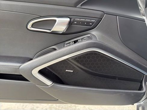 Used 2019 Porsche 911 Carrera 4S image 19