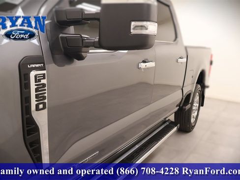 Used 2023 Ford F250 Lariat w/ Chrome Package image 31