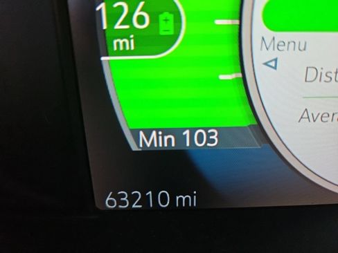 Used 2019 Chevrolet Bolt Premier w/ Infotainment Package FWD image 10