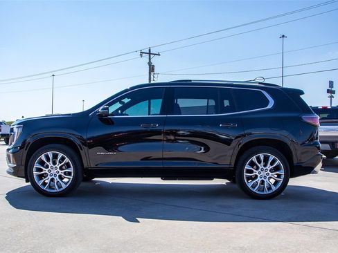 Used 2024 GMC Acadia Denali w/ Super Cruise Package image 4