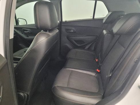 Used 2018 Chevrolet Trax LT w/ Driver Confidence Package FWD image 18