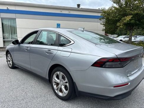 Used 2023 Honda Accord LX image 5
