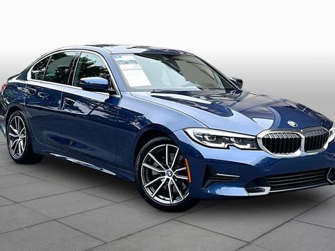 Used 2022 BMW 330i Sedan w/ Premium Package RWD image 3