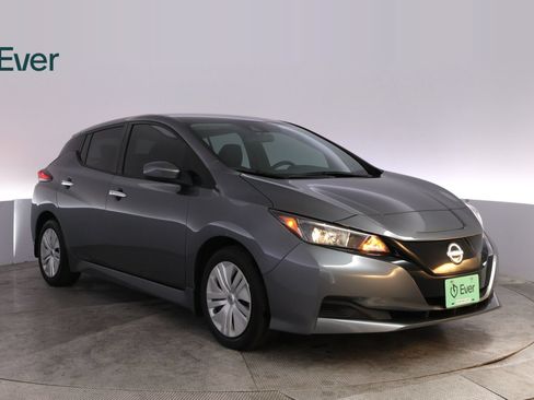 Used 2025 Nissan Leaf S FWD image 13
