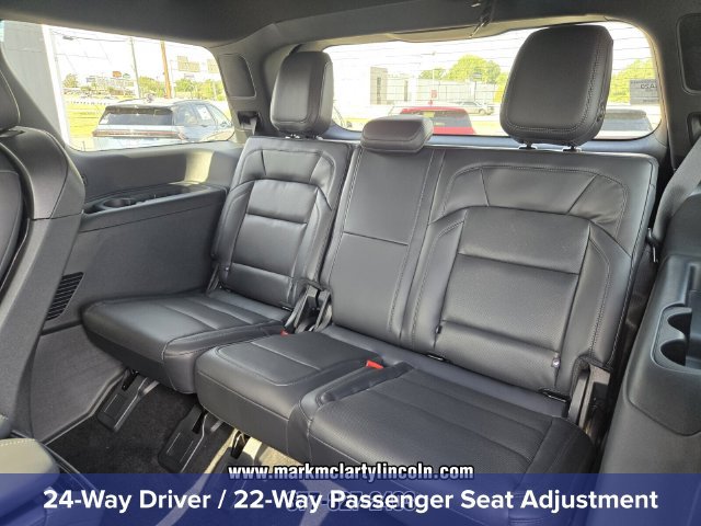 New 2027 Lincoln Navigator Reserve w/ Jet Appearance Package AWD/4WD image 11