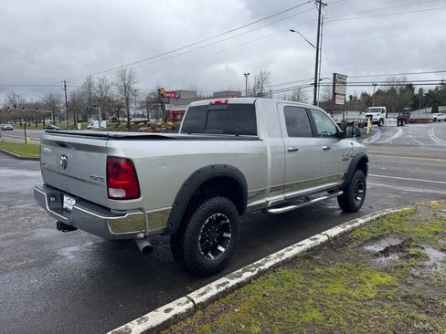 Used 2013 RAM 2500 SLT w/ Luxury Group image 5