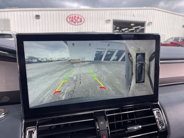 Used 2023 Lincoln Navigator L Black Label AWD/4WD image 6