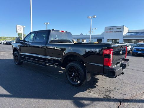 New 2026 Ford F250 Lariat w/ Black Appearance Package AWD/4WD image 3