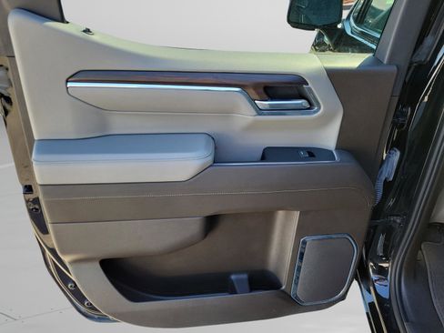 Used 2024 GMC Sierra 1500 SLT image 23